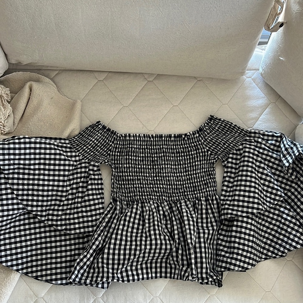 New without tags. Xs but fits like a small.